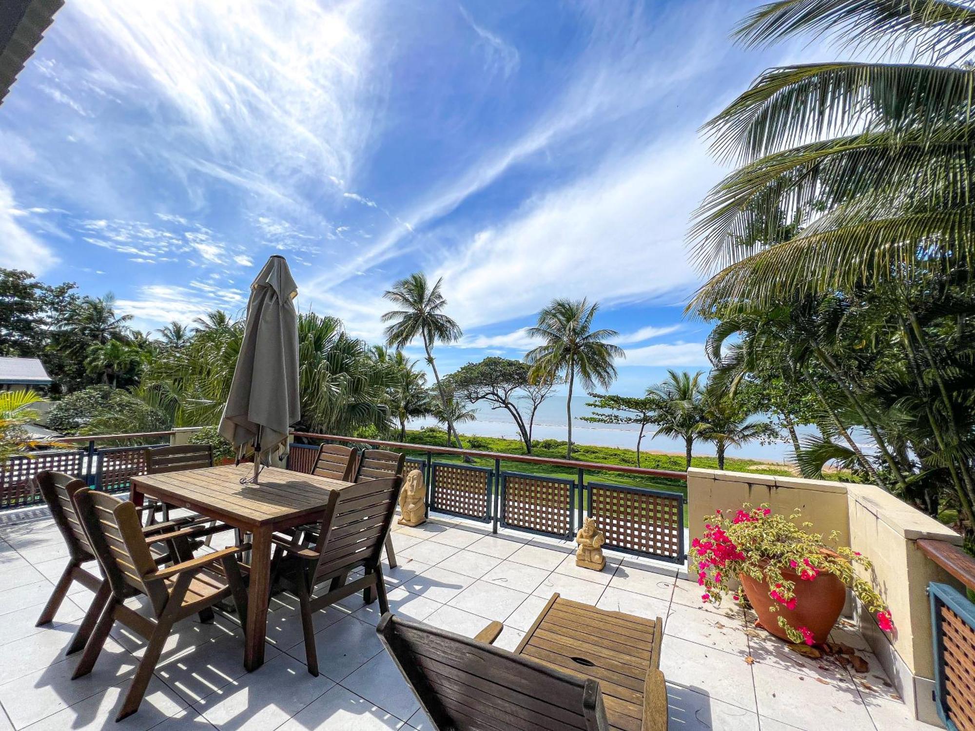 Wongalinga Hotel Mission Beach Exterior photo