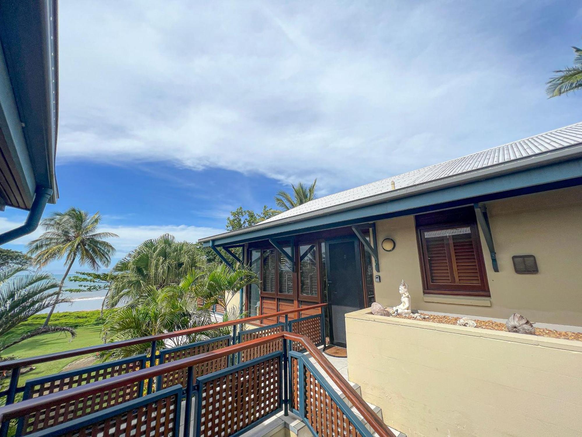 Wongalinga Hotel Mission Beach Exterior photo